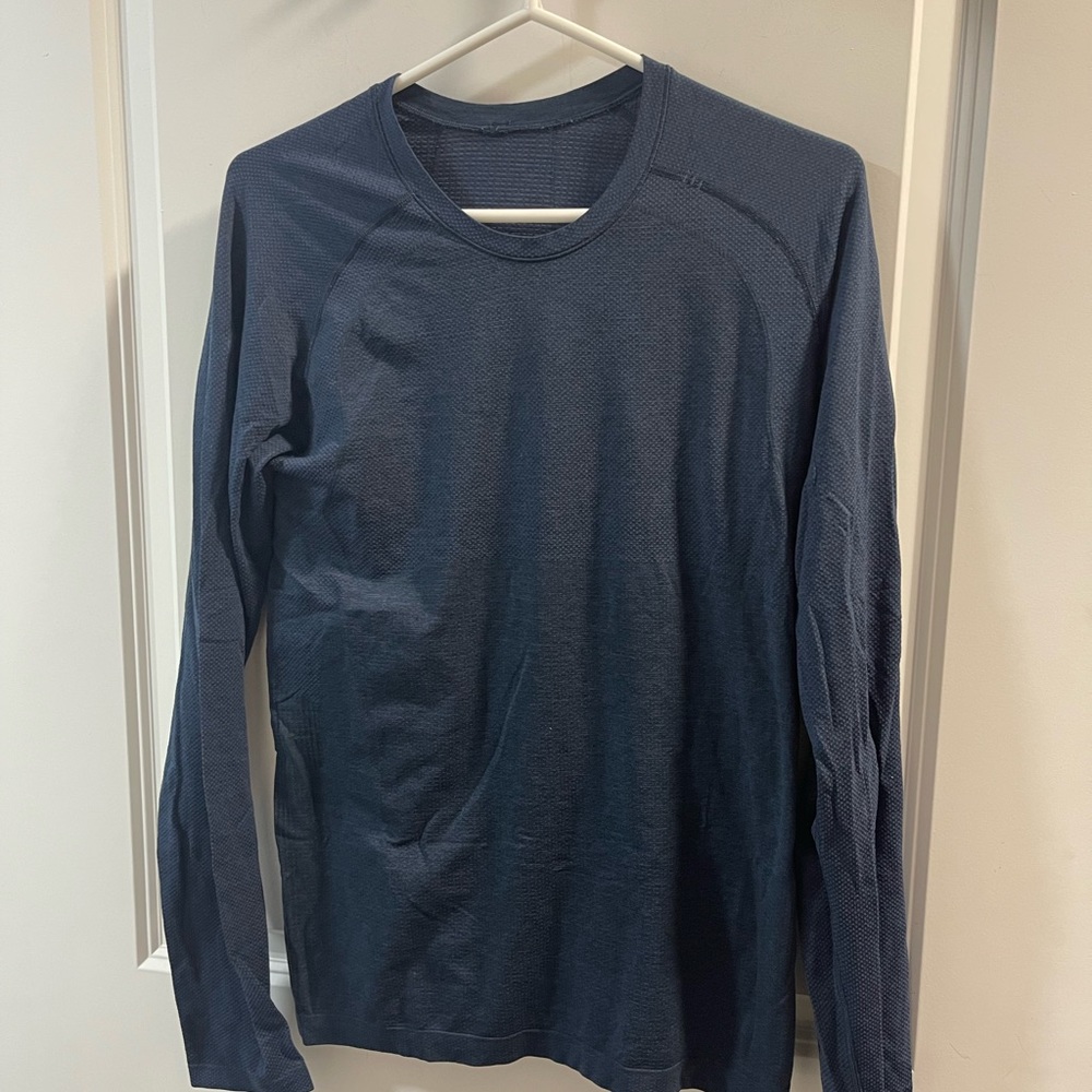 Lululemon Metal Vent Tech Long Sleeve Shirt Size Small Good Condition